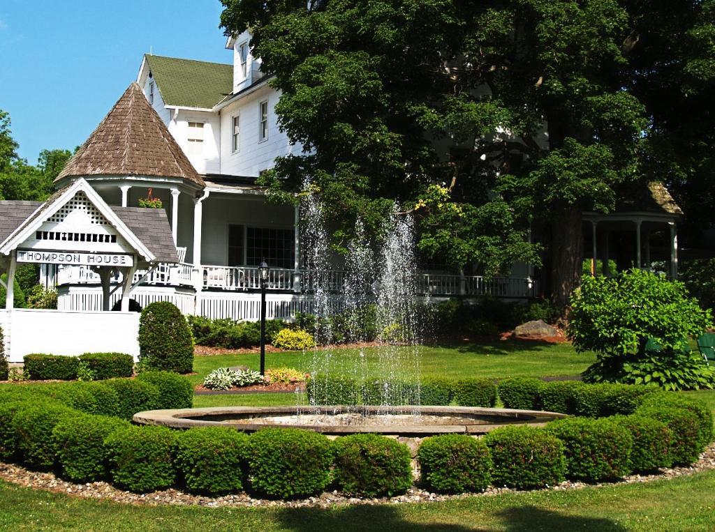 The Thompson House Hotel Windham Exterior photo